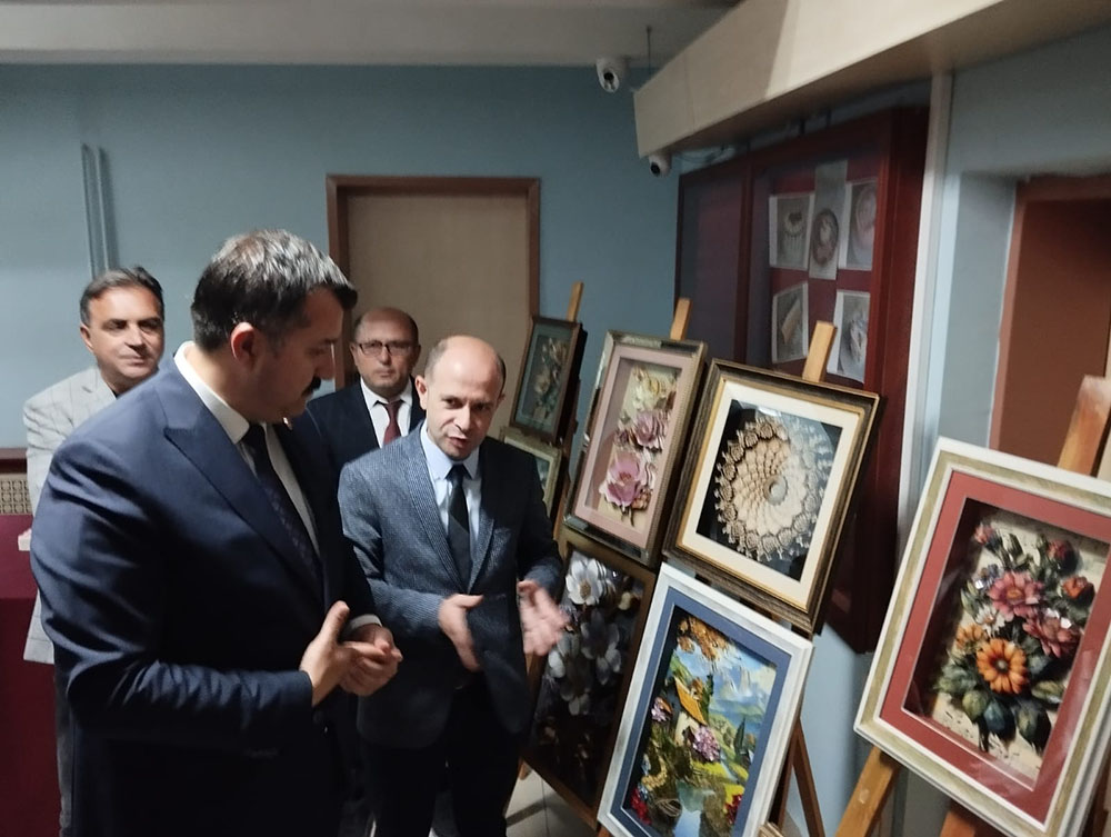 aa-20260603-41566865-41566864-susehrinde-hayat-boyu-ogrenme-haftasi-kapsaminda-sergi-acildi.jpg