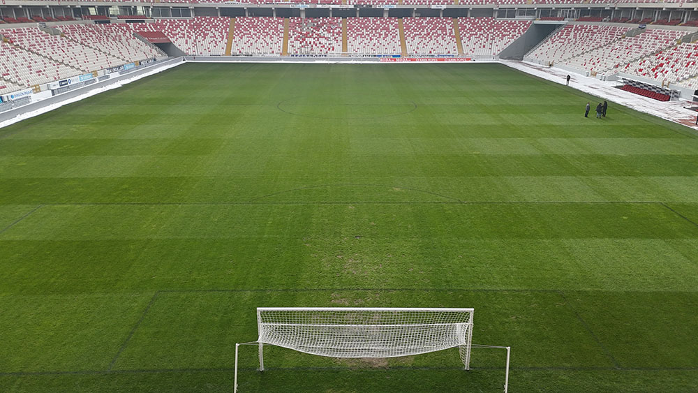 stadyum-bakim-calismalari-4.jpg