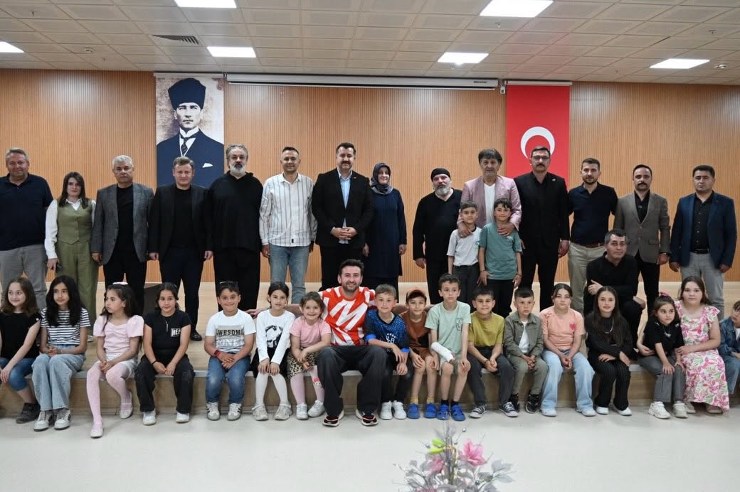 aa-20260608-41610477-41610475-susehrinde-sahidimiz-anadolu-adli-tiyatro-oyunu-sahnelendi.jpg