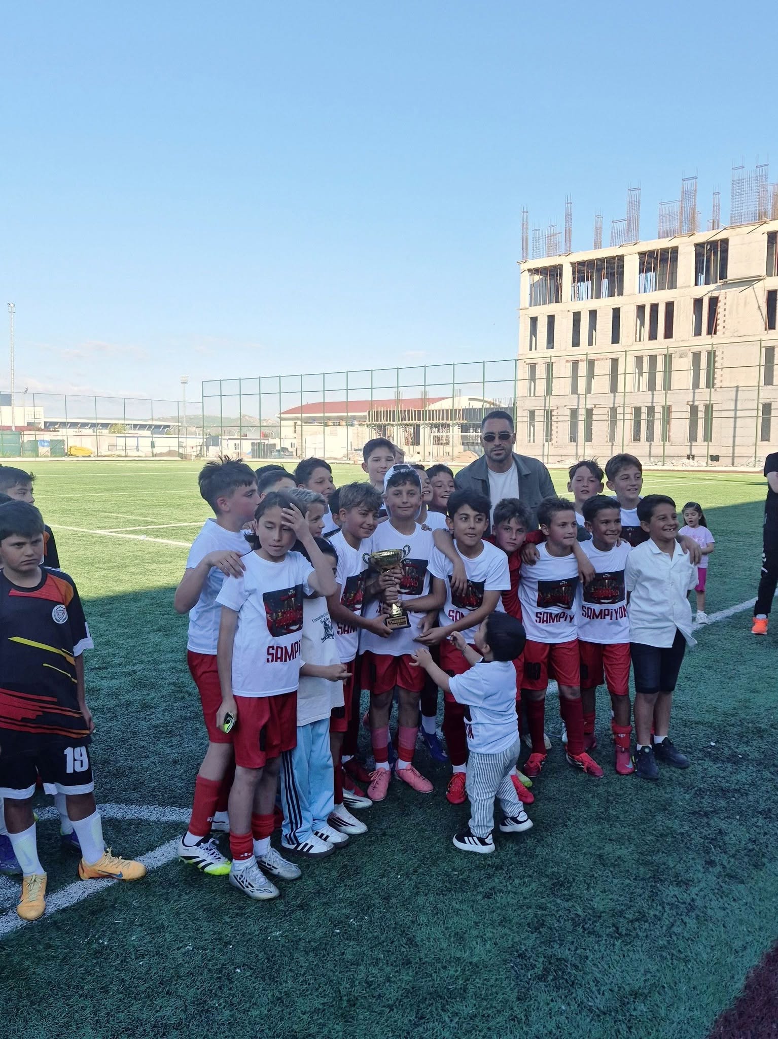 u11-futbol-sezonu-final-toren-3.jpg