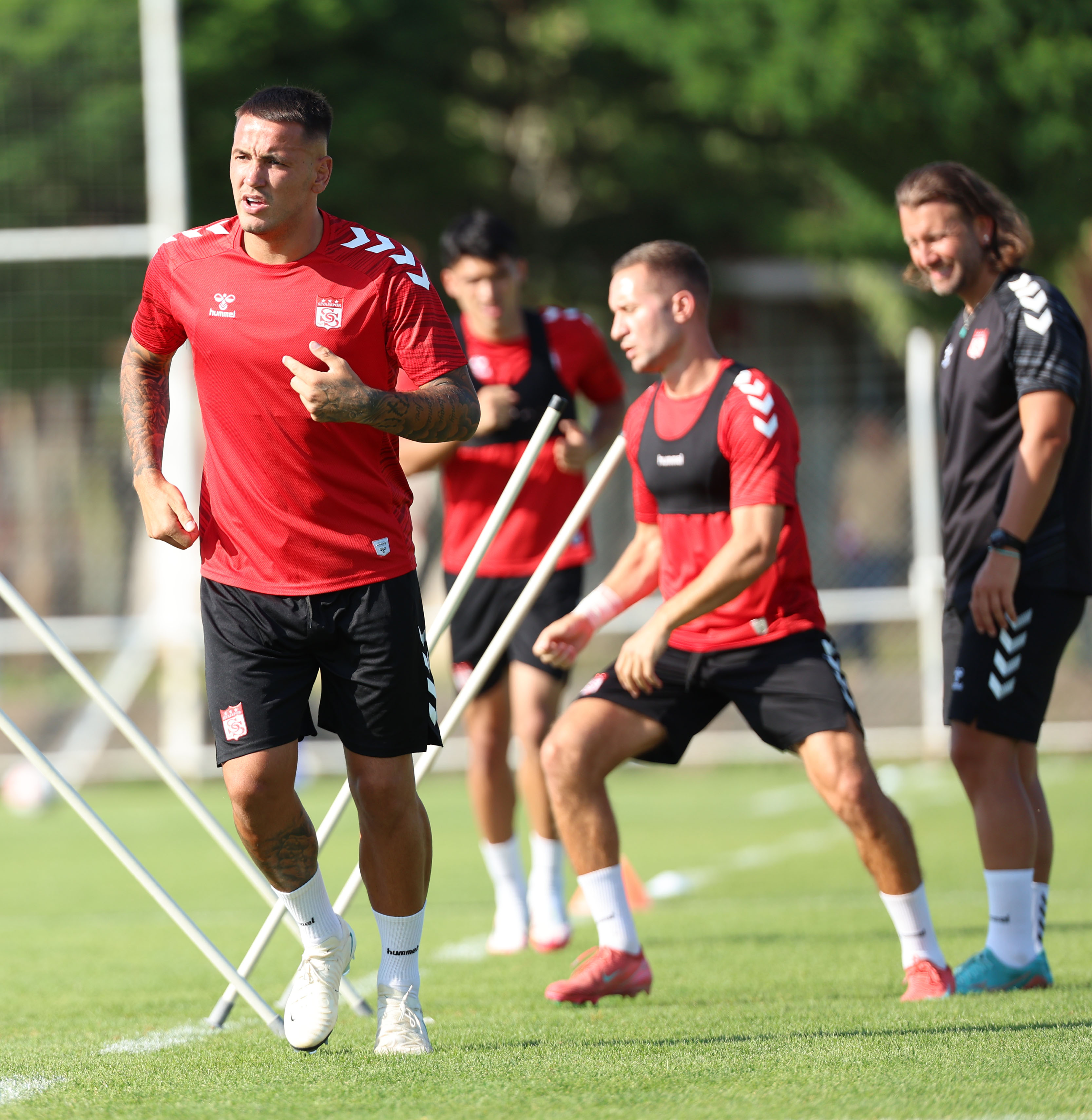 sivasspor-rey-manaj-2.jpg