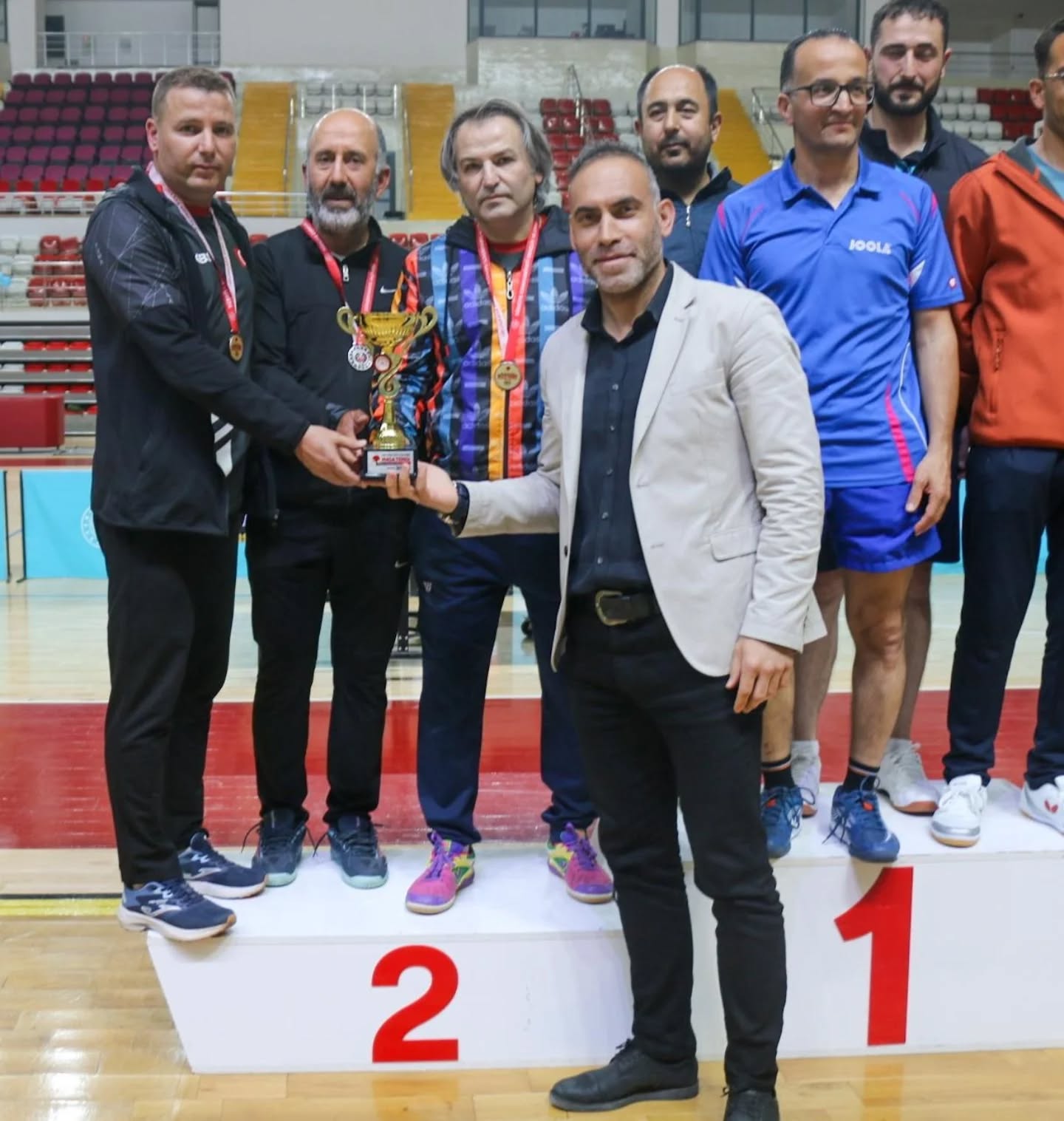kamu-kurum-ve-kuruluslar-masa-tenisi-2.jpg