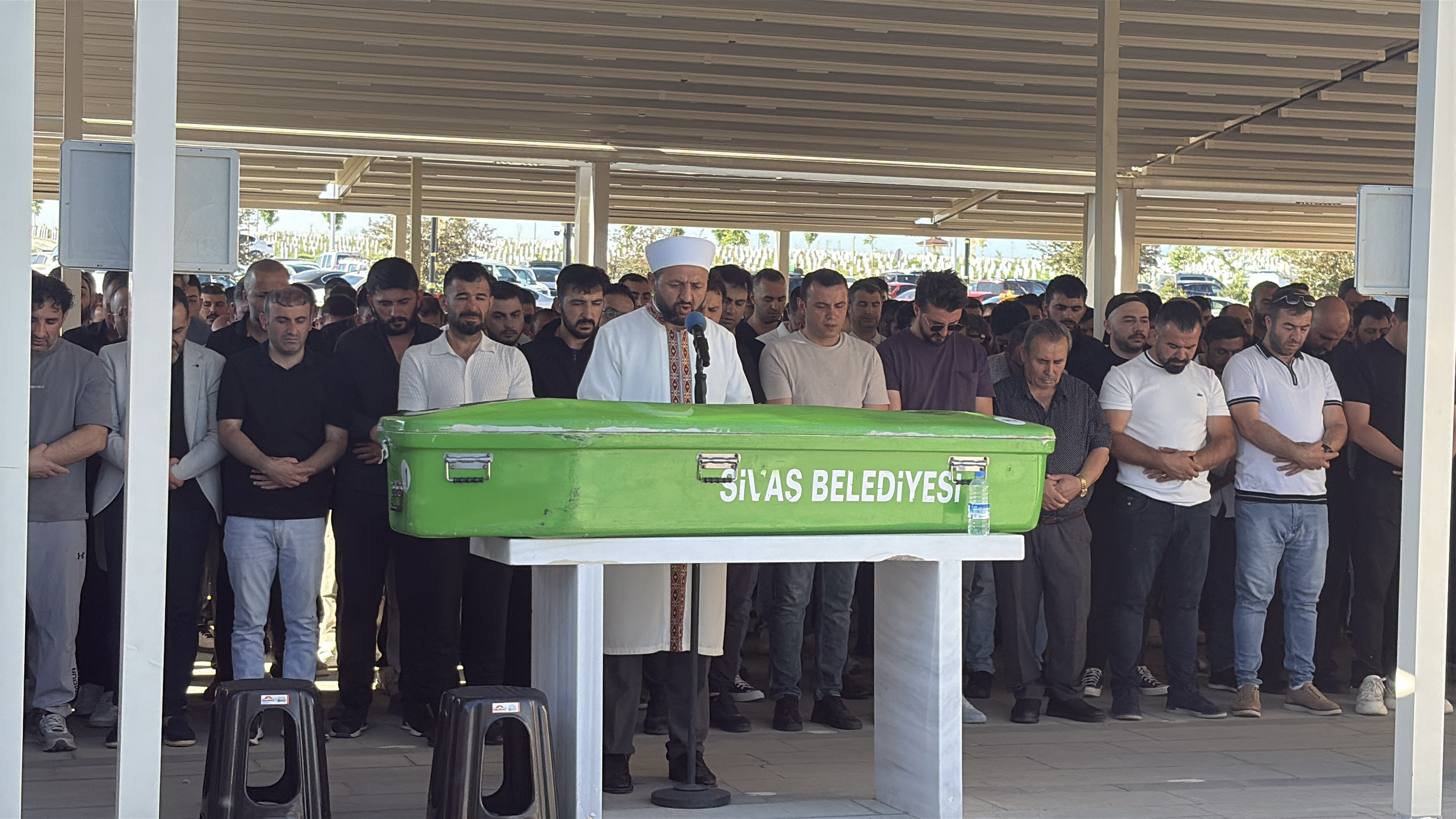 babasinin-olum-yil-donumunde-hayatini-ka-1369771-406669.jpg