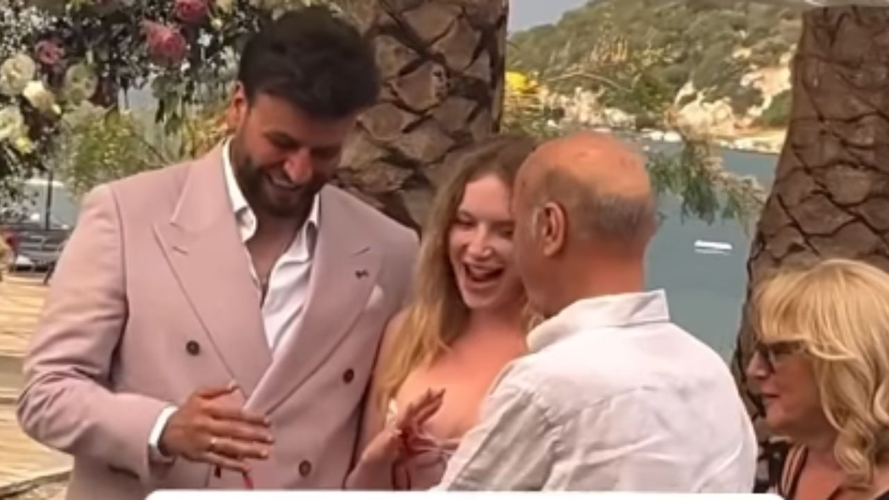 nezir-cinarli-kimdir-hayal-koseoglunun-nisanlisinin-hayati-ve-dizileri.jpg