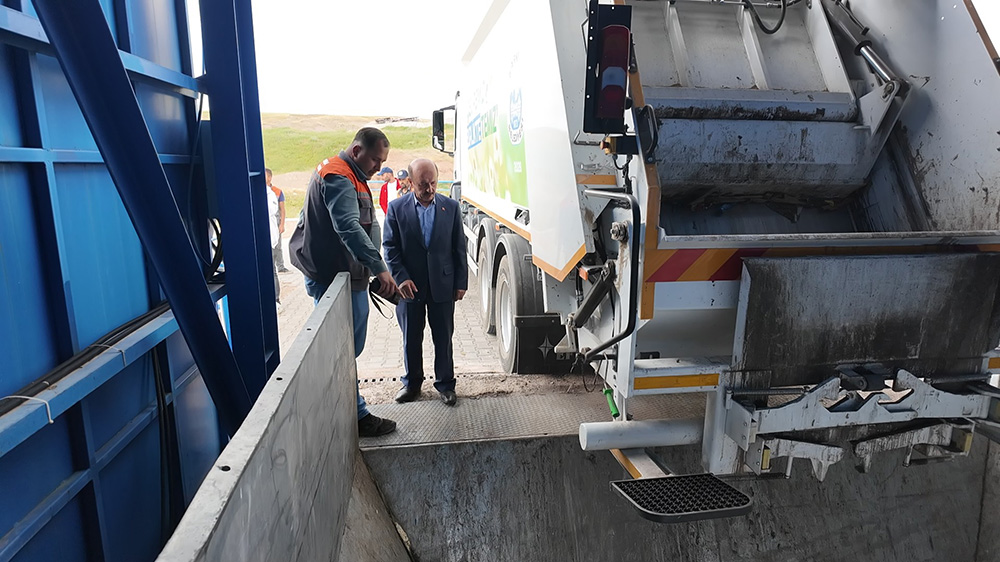 aa-20260625-41778541-41778537-sarkislada-kati-atik-transfer-merkezi-hizmete-girdi.jpg