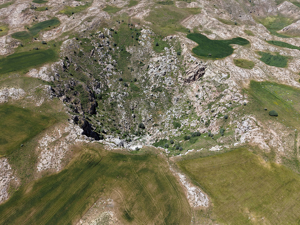 aa-20260625-41782496-41782495-sivasta-obruklar-ve-tabanindaki-gol-dronla-goruntulendi.jpg