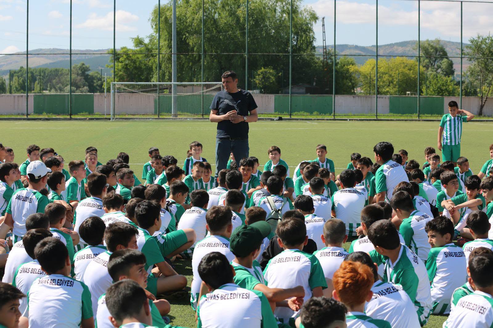 sivas-belediyespor-yaz-okullari-1.jpg