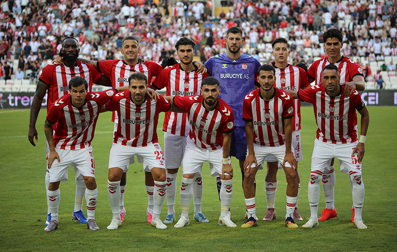 oguz3033.jpg