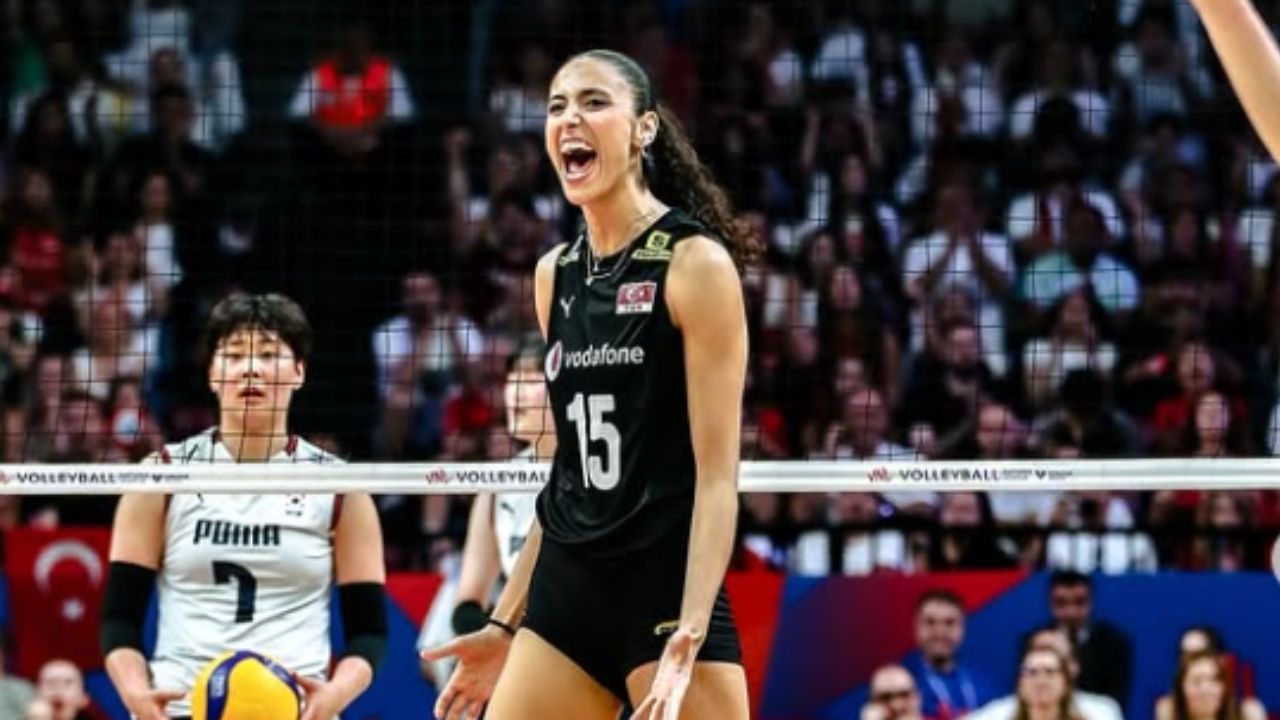 deniz-uyanik-kac-yasinda-nereli-boyu-kac-milli-voleybolcunun-babasi-ve-ablasi-1.jpg