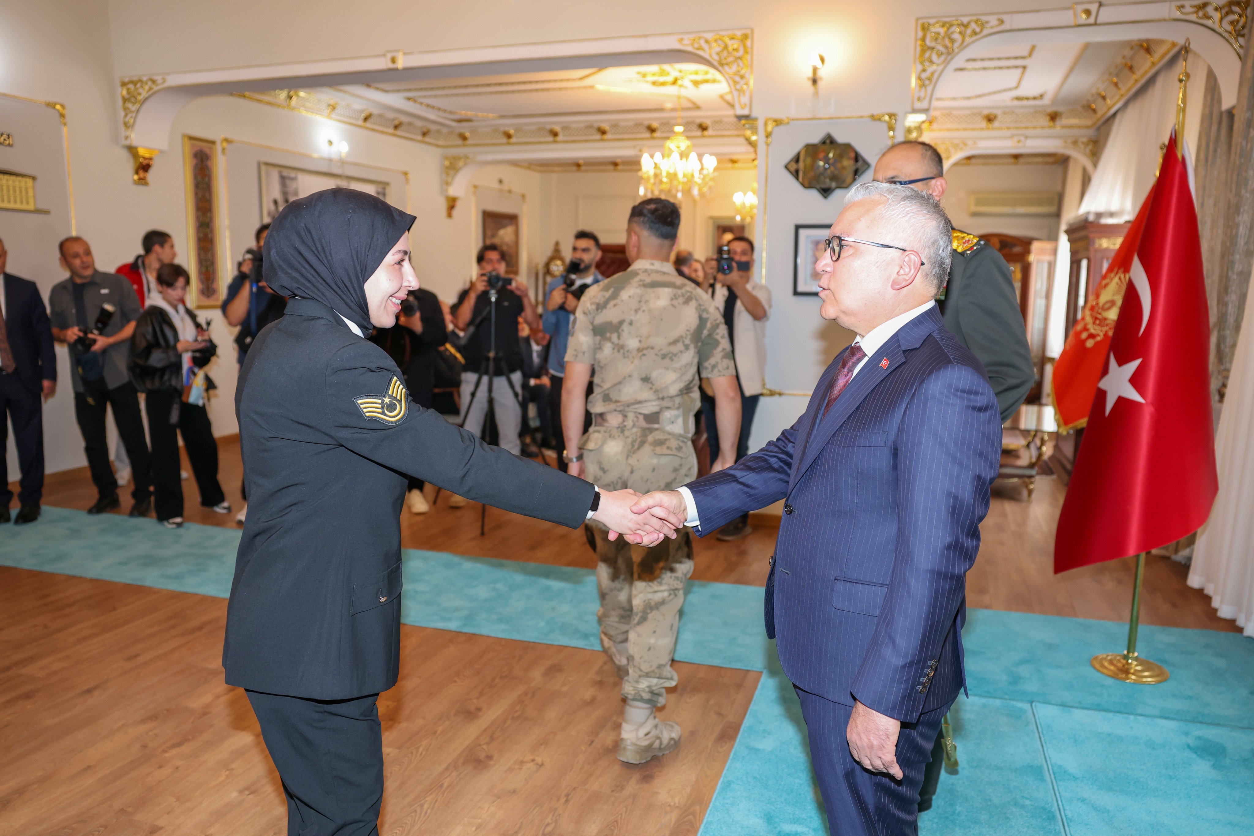 hq9n5pyxoaeb2ct.jpg