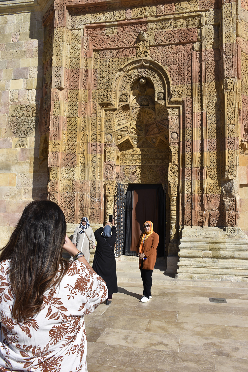 tarihin-tasla-yazilmis-saheserinde-golg-1483542-441388.jpg