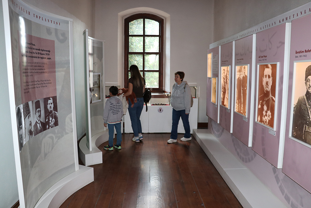 aa-20260902-42365845-42365842-sivas-ataturk-ve-kongre-muzesi-8-ayda-100-bini-askin-ziyaretci-agirladi.jpg