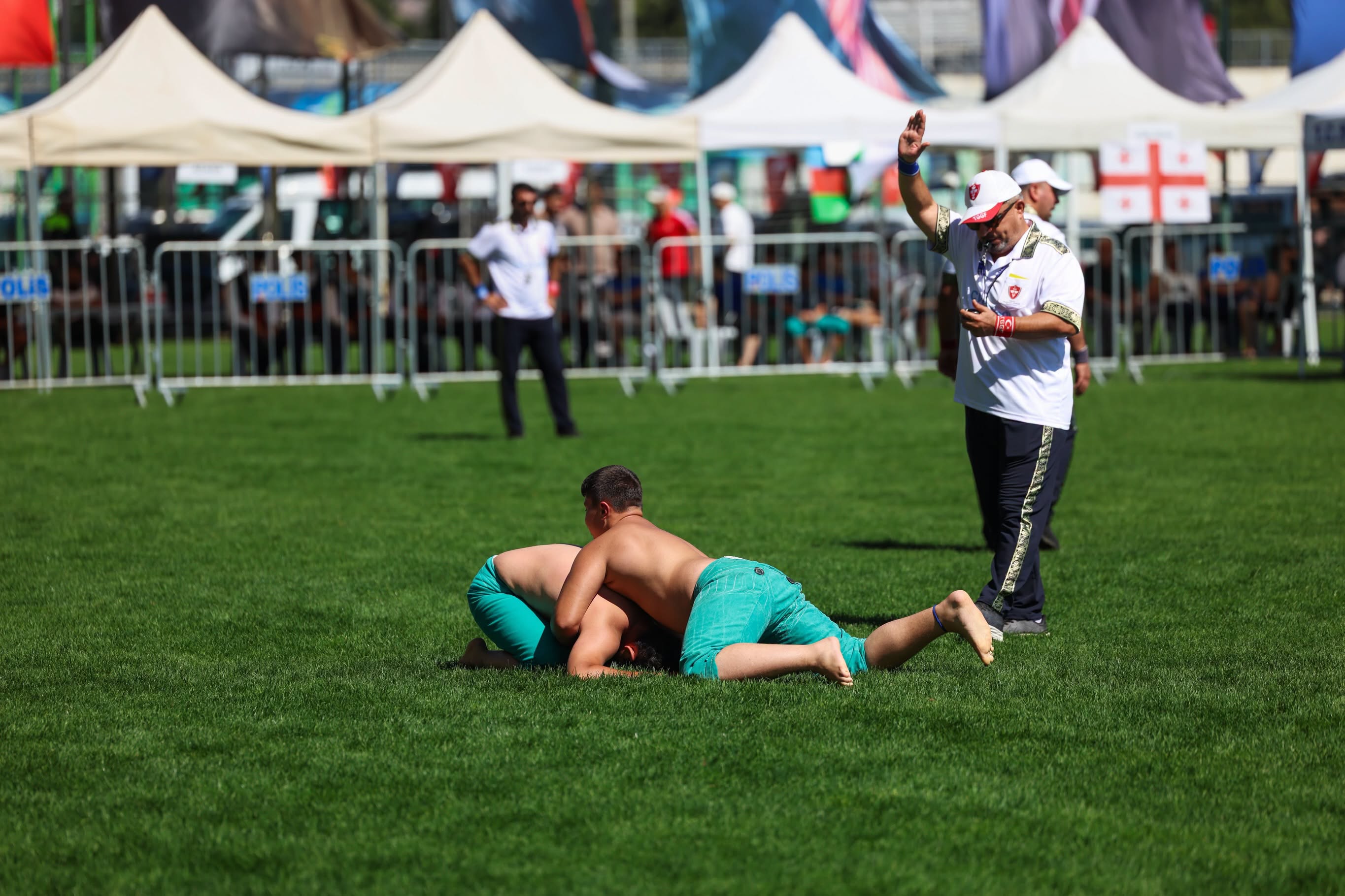 karakucak-guresleri-3.jpg