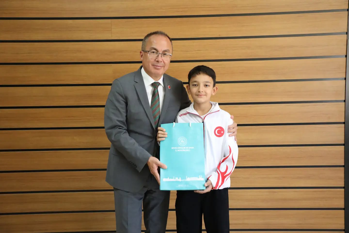 sporcular-genclikspor-ziyaret-3.jpg