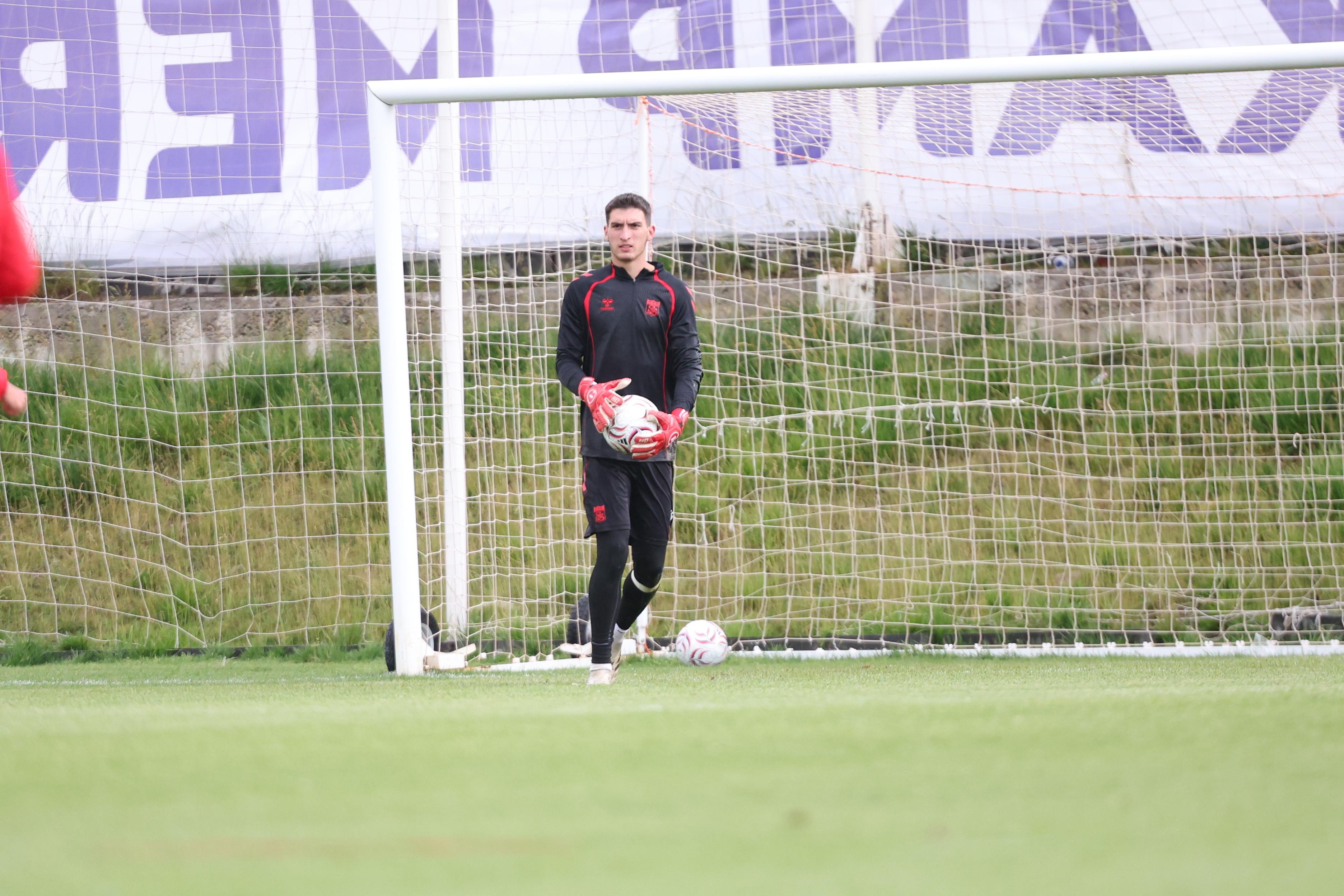 sivasspor-kaleci-arda.jpg