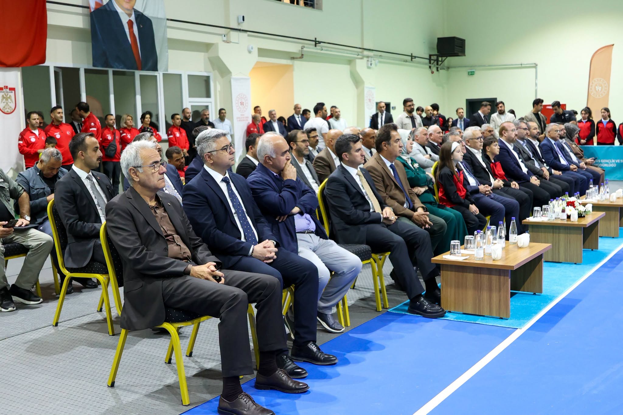 genclikspor-tenis-salonu-acilis-6.jpg