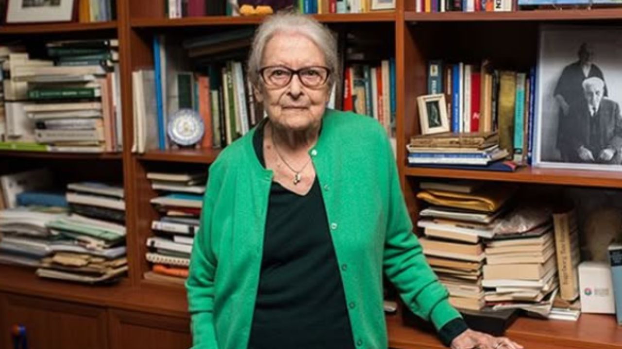 ioanna-kucuradi-kimdir-evli-mi-esi-kim-nereli-kac-dil-biliyor-2.jpg
