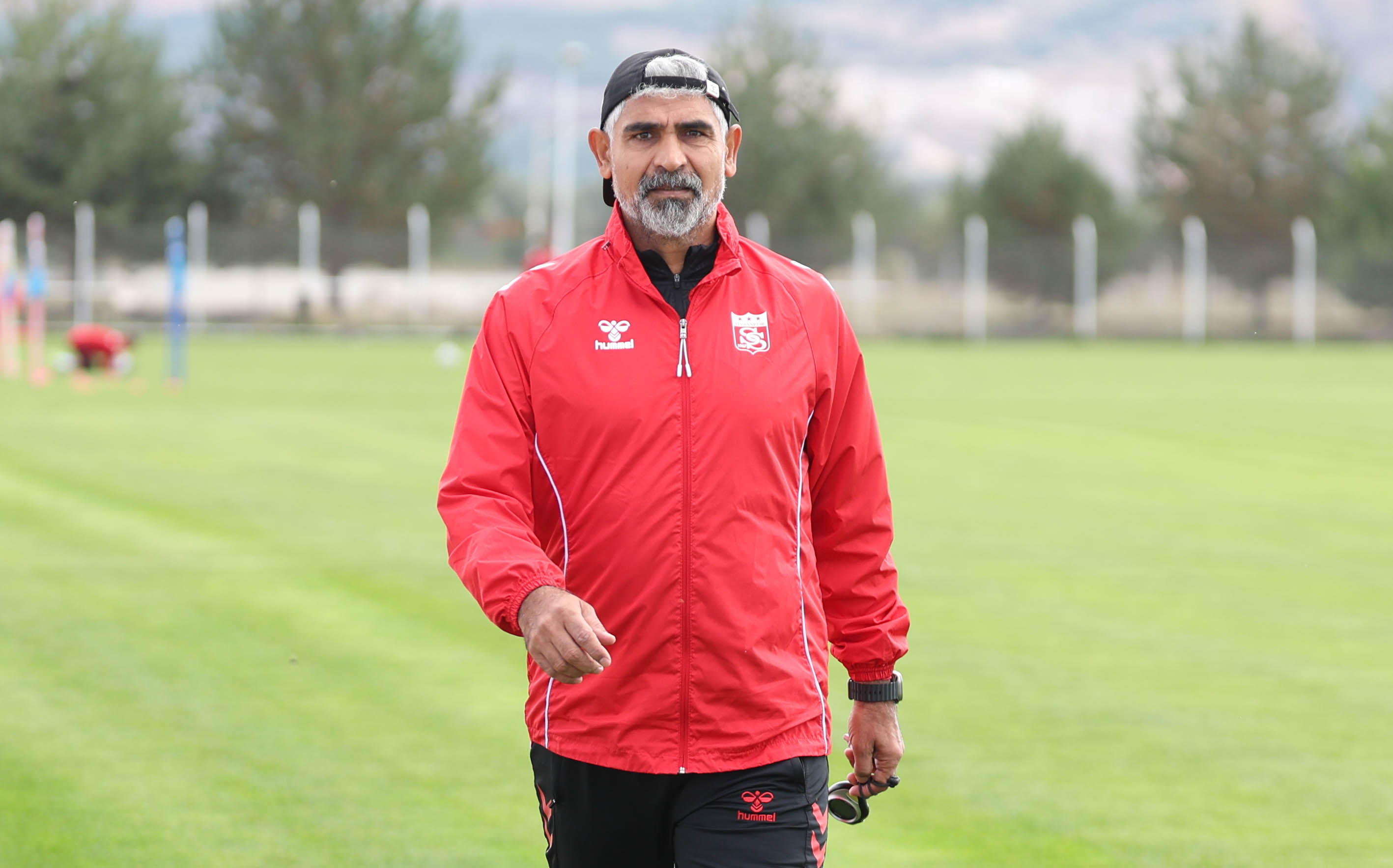 sivasspor-ismet-hoca-2.jpg