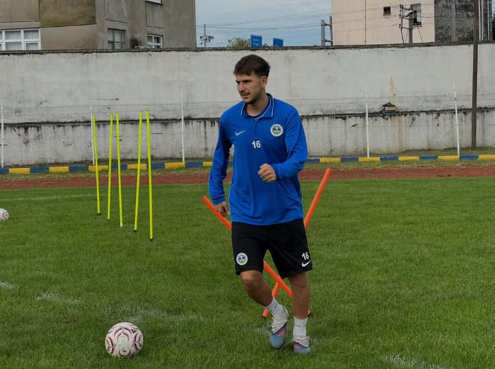 ayberk-selvili-futbolcu-1.jpeg