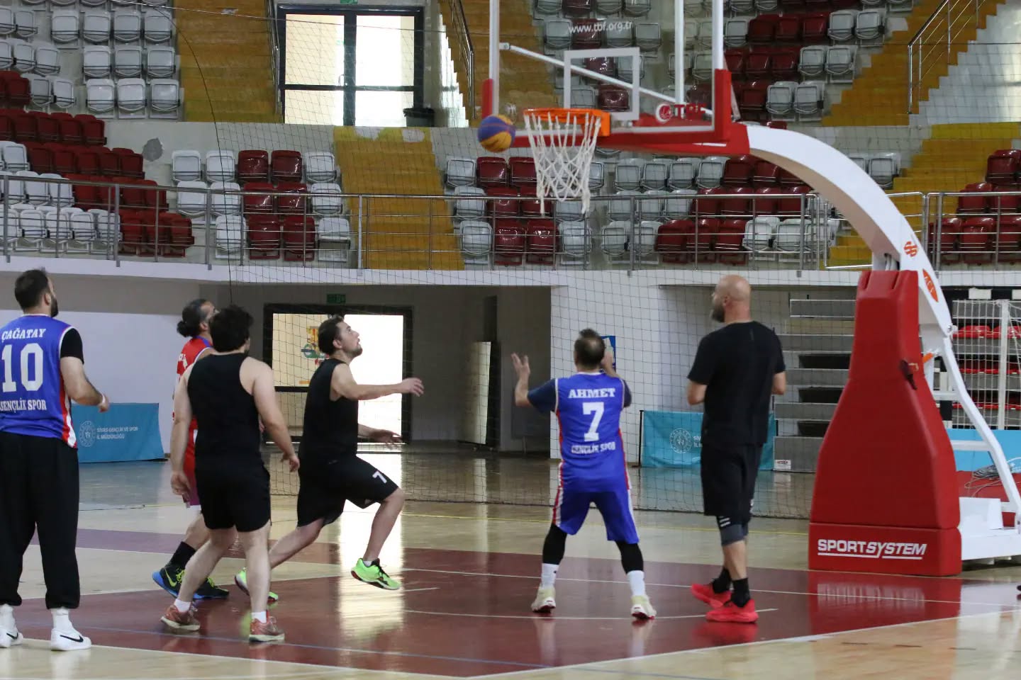 3x3-basketbol-turnuvasi-2.jpg
