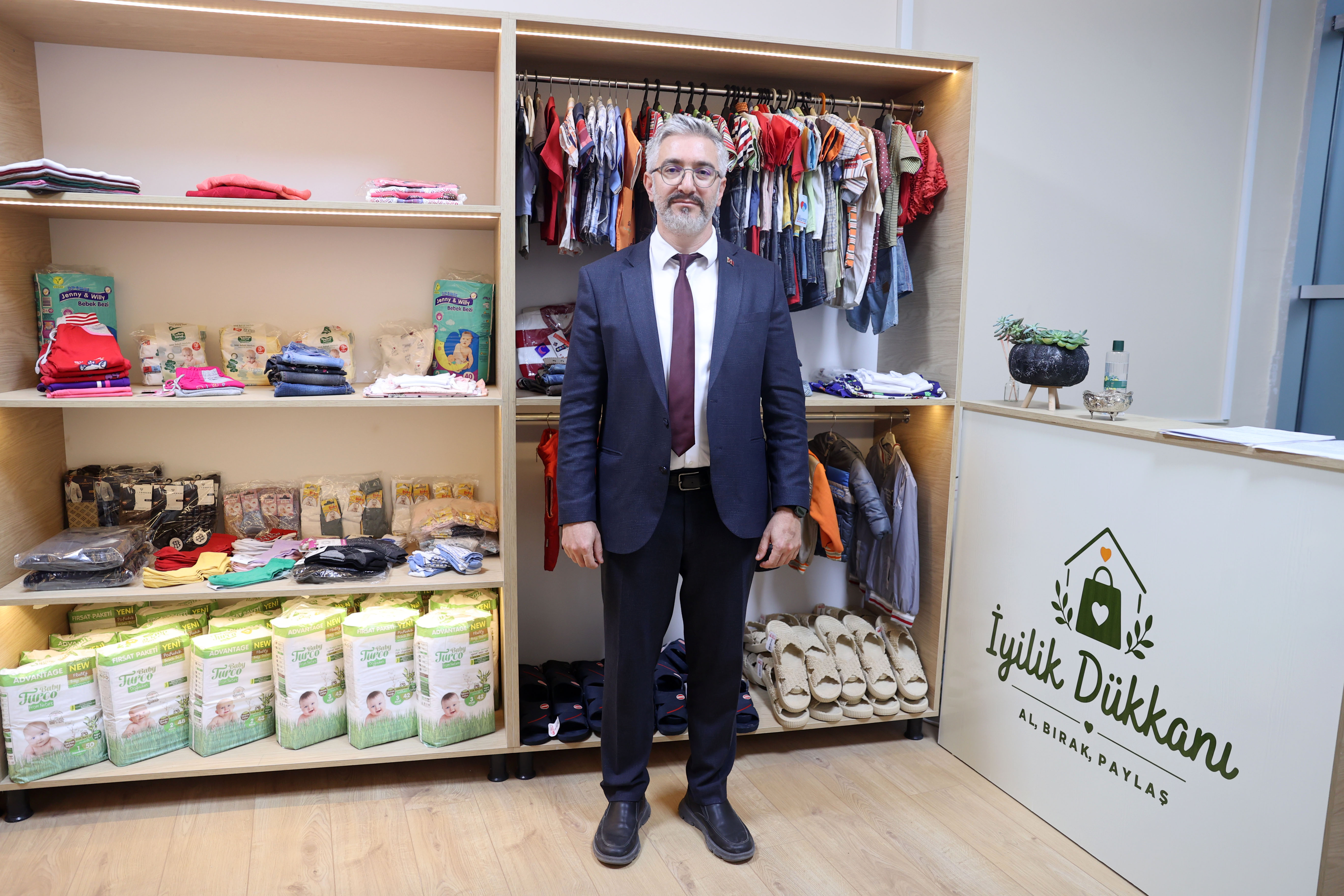 aa-20261014-42750796-42750792-hastanede-hayirseverlerin-destegiyle-kurulan-dukkan-iyilik-dagitiyor.jpg