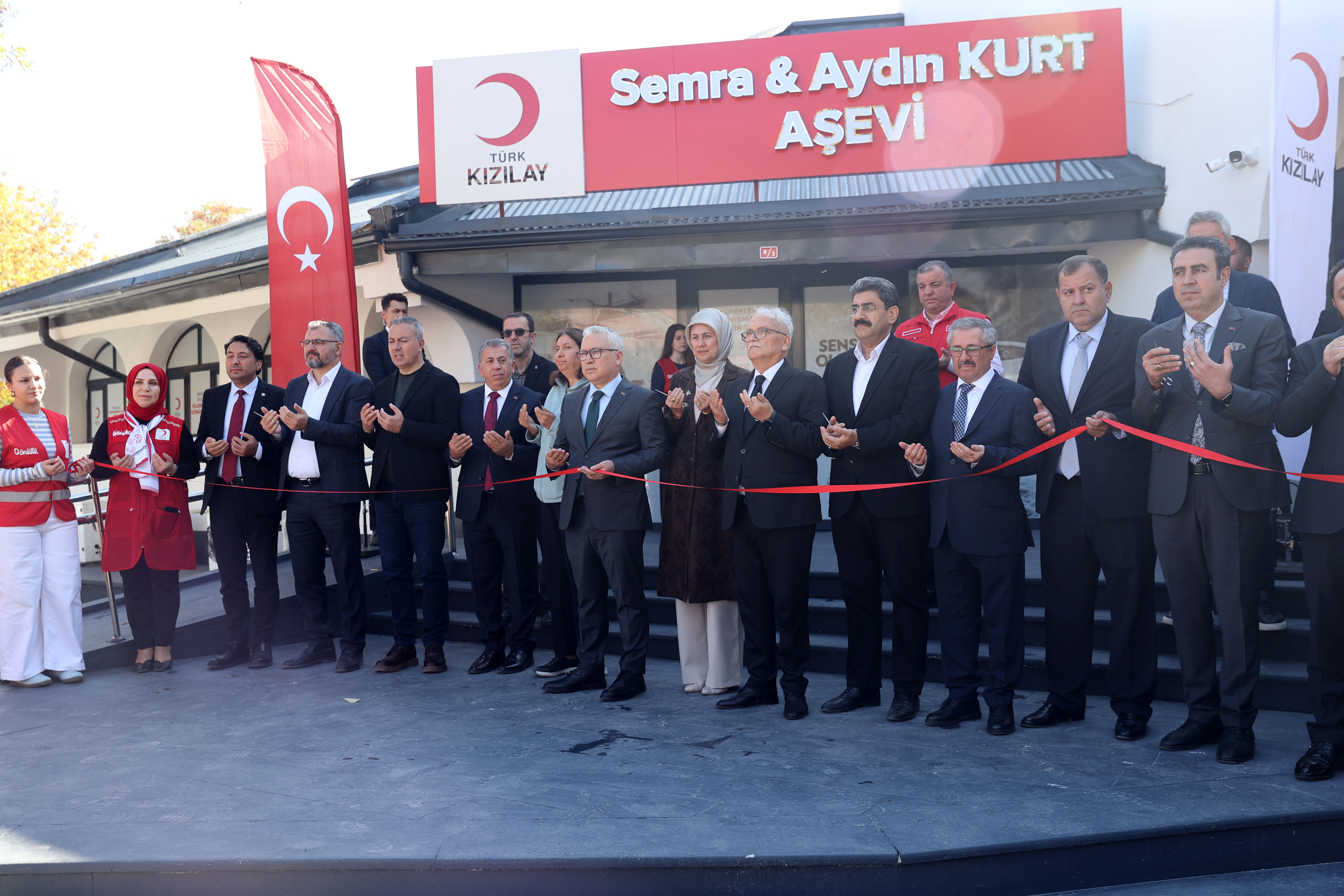 aa-20261020-42810716-42810715-sivasta-turk-kizilay-tarafindan-asevi-acildi.jpg