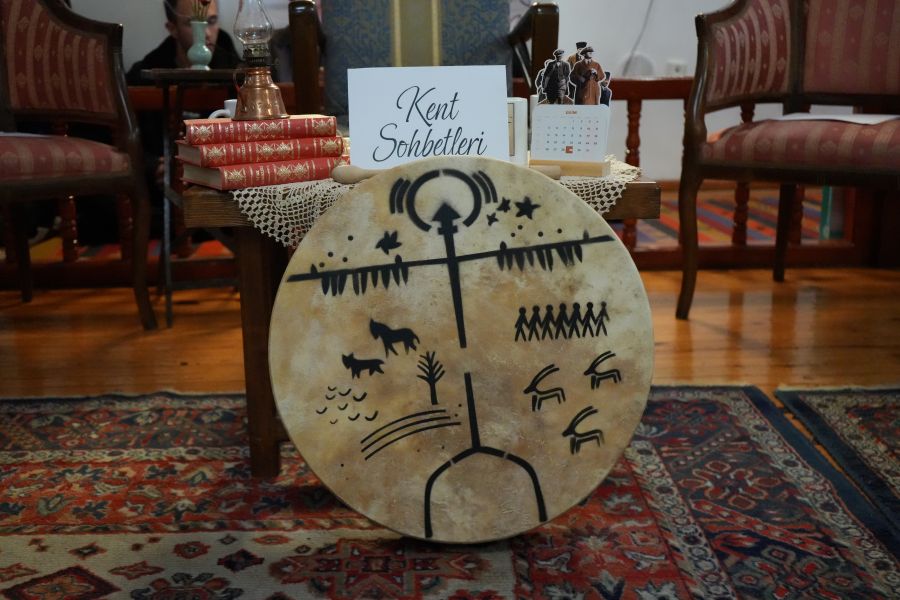 sivas-kent-sohbetlerinde-turk-mitolojisi-konusuldu-46222.jpg