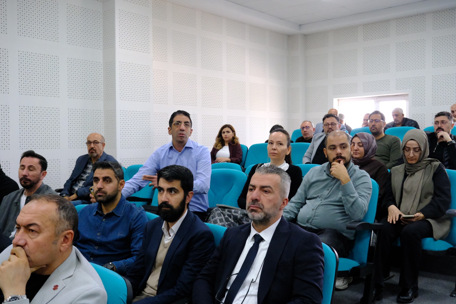 sivas-teknik-bilimler-myoda-yeni-akademik-donem-icin-egitimde-kalite-ve-bilimsel-uretkenlik-vurgusu-30736.jpg