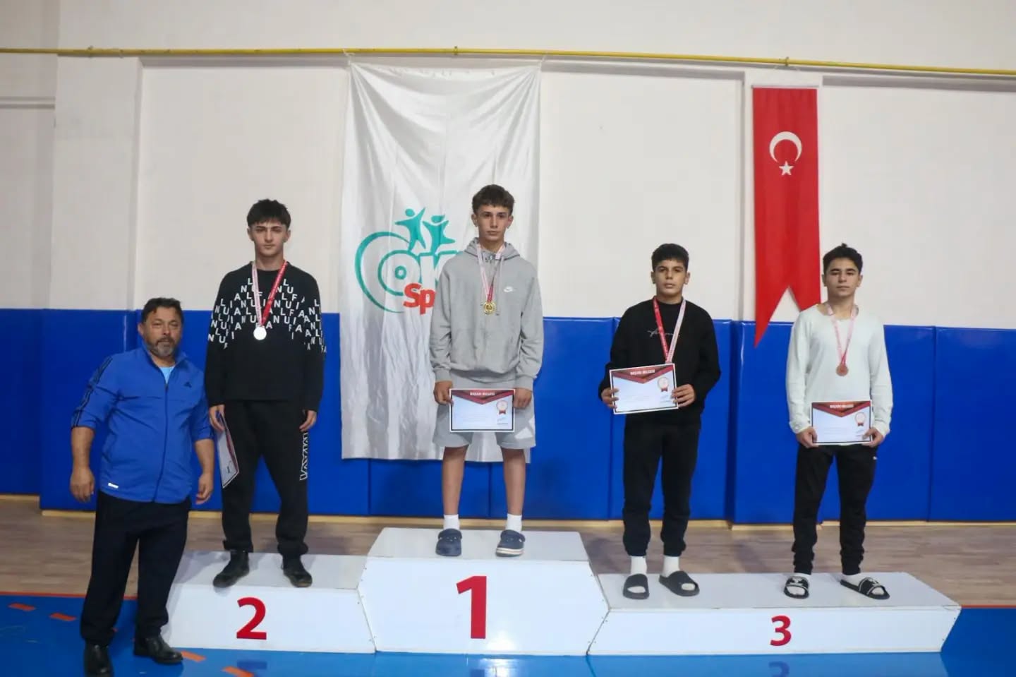 gures-gencler-il-birinciligi-2.jpg