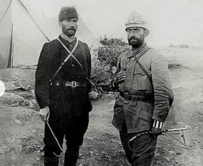 ataturkun-cocukluk-okul-ve-silah-arkadasi-nuri-conker-kimdir-cocuklari-ve-torunlari1.jpg