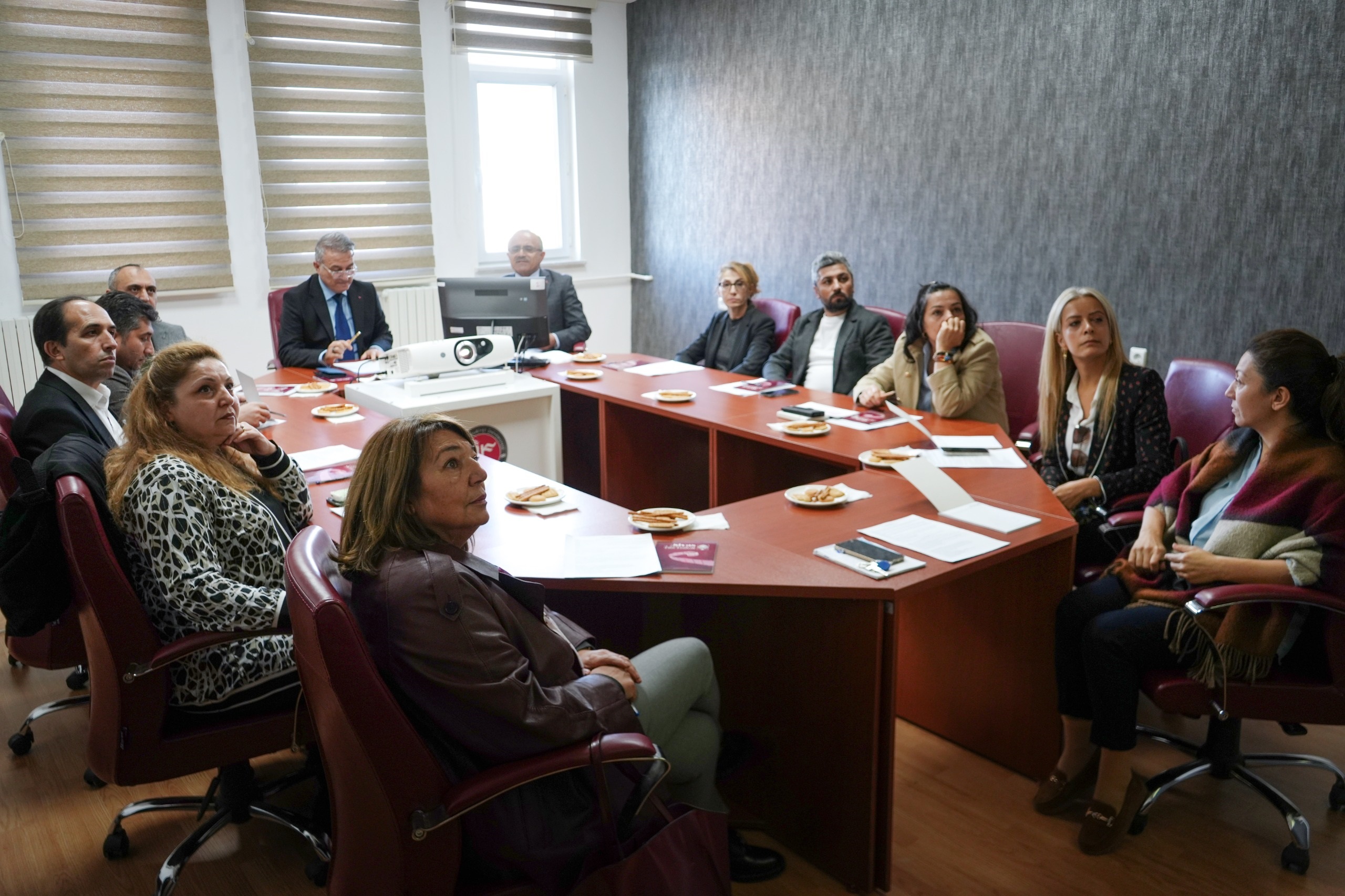 sivas-cumhuriyet-universitesi-iletisim-fakultesi-birim-danisma-kurulu-toplandi-53154.jpg